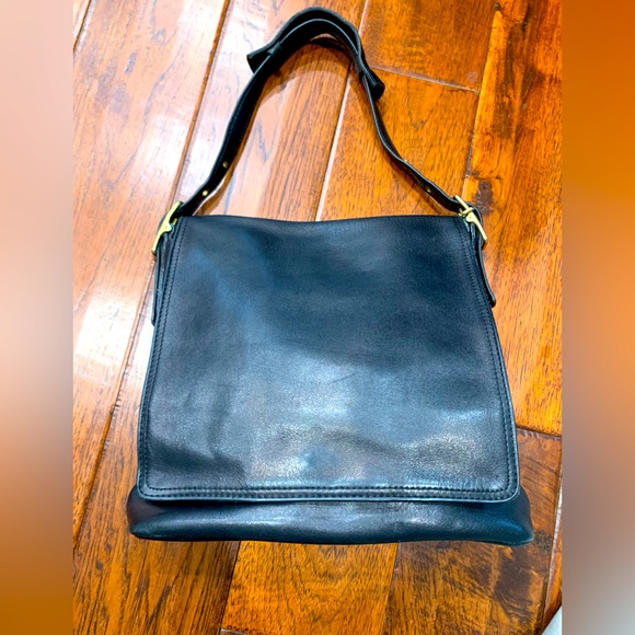 Coach Handbags - Coach Black Leather Shoulder Bag
